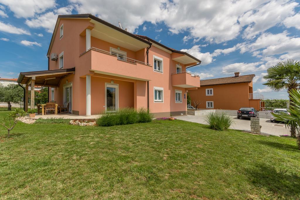 Guest House Gloria Novigrad Istria エクステリア 写真