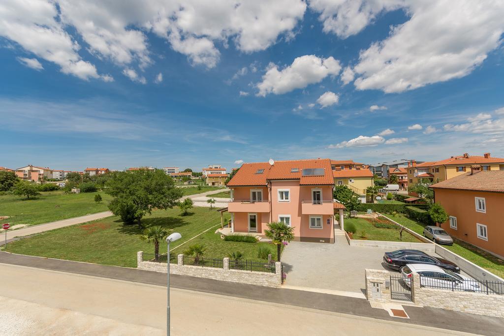 Guest House Gloria Novigrad Istria エクステリア 写真