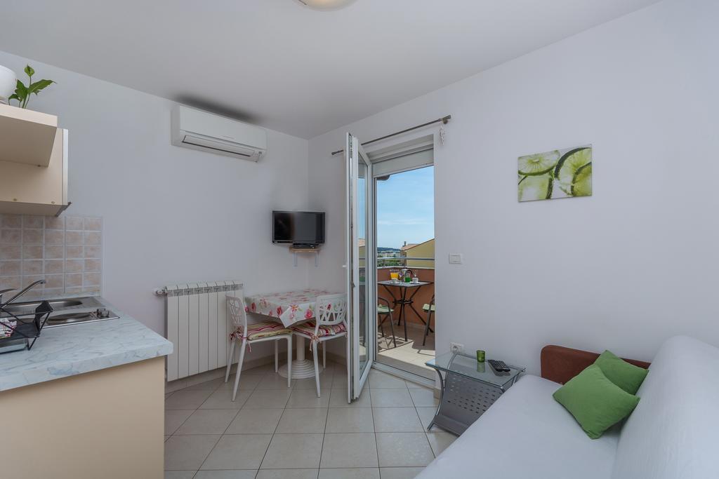 Guest House Gloria Novigrad Istria エクステリア 写真